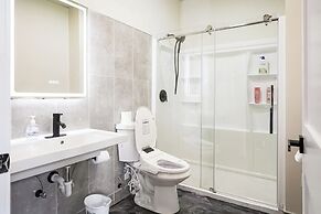 461 Melwood Suites Unit 101 2Bed/2Bath