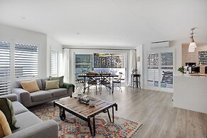 The Oasis Home with Hot Tub and Parking