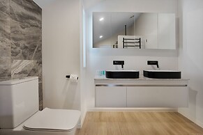 The Oasis Home with Hot Tub and Parking