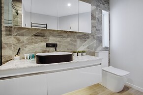 The Oasis Home with Hot Tub and Parking