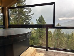Superior Chalet With Sauna and hot tub