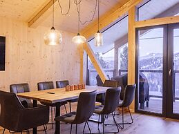 Superior Chalet With Sauna and hot tub