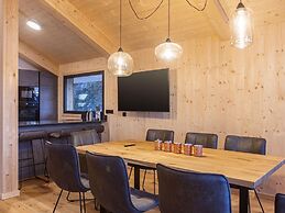 Superior Chalet With Sauna and hot tub