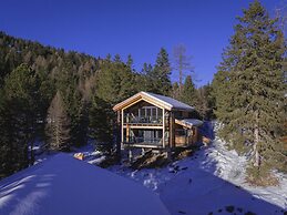 Superior Chalet With Sauna and hot tub
