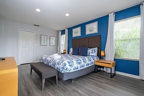 Cozy 4BR Regal Oaks w hot tub