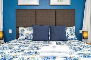 Cozy 4BR Regal Oaks w hot tub