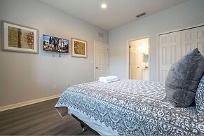 Cozy 4BR Regal Oaks w hot tub