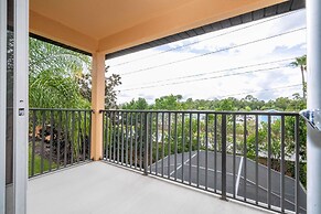 Cozy 4BR Regal Oaks w hot tub