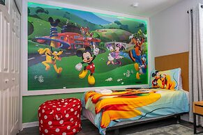 Cozy 4BR Regal Oaks w hot tub