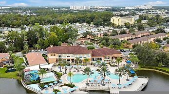 Cozy 4BR Regal Oaks w hot tub