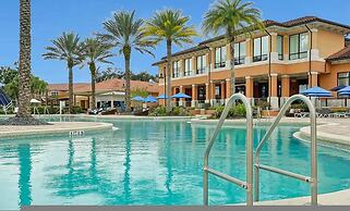 Cozy 4BR Regal Oaks w hot tub