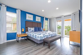 Cozy 4BR Regal Oaks w hot tub