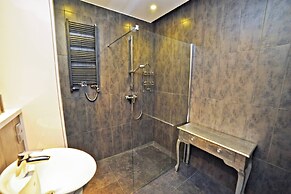 Africana by Grand Apartments