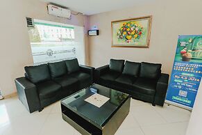 Aurora Rooms Riverdale