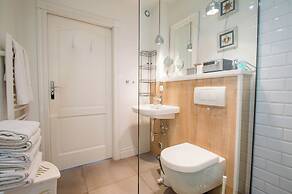 Nautica by Grand Apartments