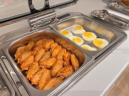 Grandee Rezen - TaiKoo Hui Plaza Shipaiqiao Metro Station