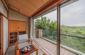 E JOY INN-ATAMI