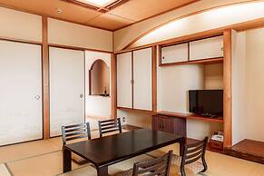 E JOY INN-ATAMI