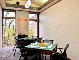 E JOY INN-ATAMI