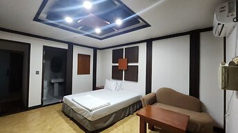 Gumi TwoYa Motel