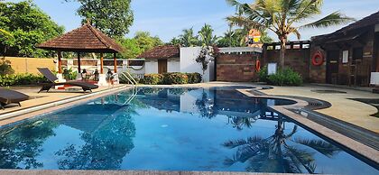 Kumarakom Tharavadu - Heritage Hotel