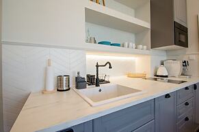 Lighthouse by Grand Aparrtments