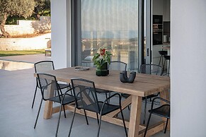 Villa Levante With Sea View