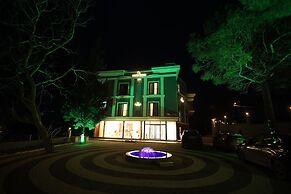 Green Roof Boutique Hotel & Spa