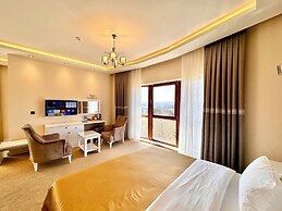 Green Roof Boutique Hotel & Spa