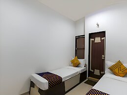 Hotel Atithi - Opposite Shreeji Hospital