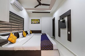 Hotel Atithi - Opposite Shreeji Hospital