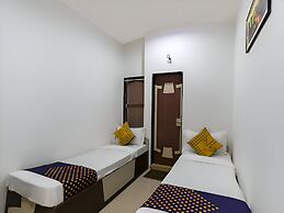 Hotel Atithi - Opposite Shreeji Hospital
