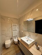 DORIAN GRAY LUXURY SUITE