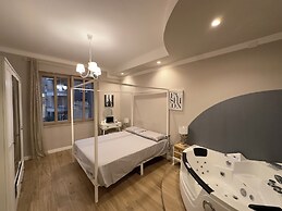 DORIAN GRAY LUXURY SUITE