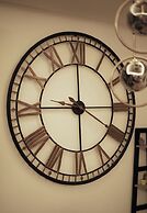 DORIAN GRAY LUXURY SUITE