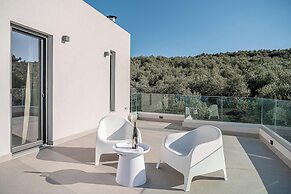 Villa Zefyros With Sea View