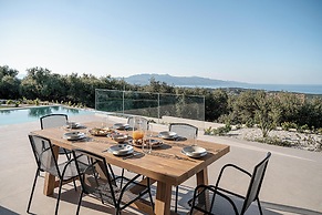 Villa Zefyros With Sea View