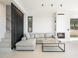 Villa Zefyros With Sea View