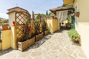 Camaiore House With Pool Versilia
