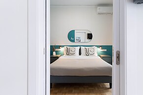 Phaedrus Living Zografou Azure Aura