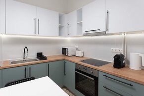 Phaedrus Living Zografou Azure Aura