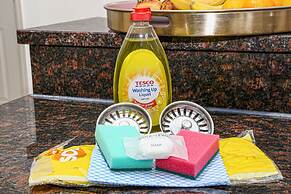 Detached 4 Bed-ultrafast Wifi,garden,free Parking