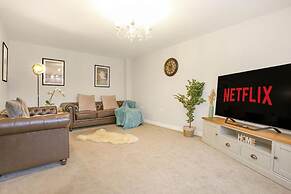 Detached 4 Bed-ultrafast Wifi,garden,free Parking