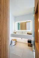 The View - Saint Georges Hotel