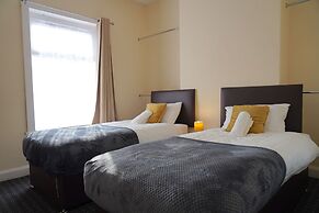 Peaceful Cosy 2 bed House in Manchester