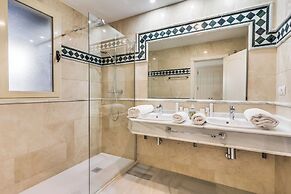 Molo Residences Boutique Apartment & Spa