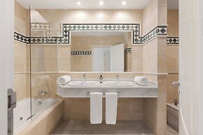 Molo Residences Boutique Apartment & Spa