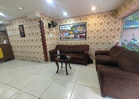 Hotel Gargi Deluxe