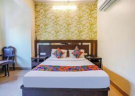 Hotel Gargi Deluxe