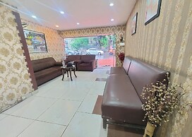 Hotel Gargi Deluxe
